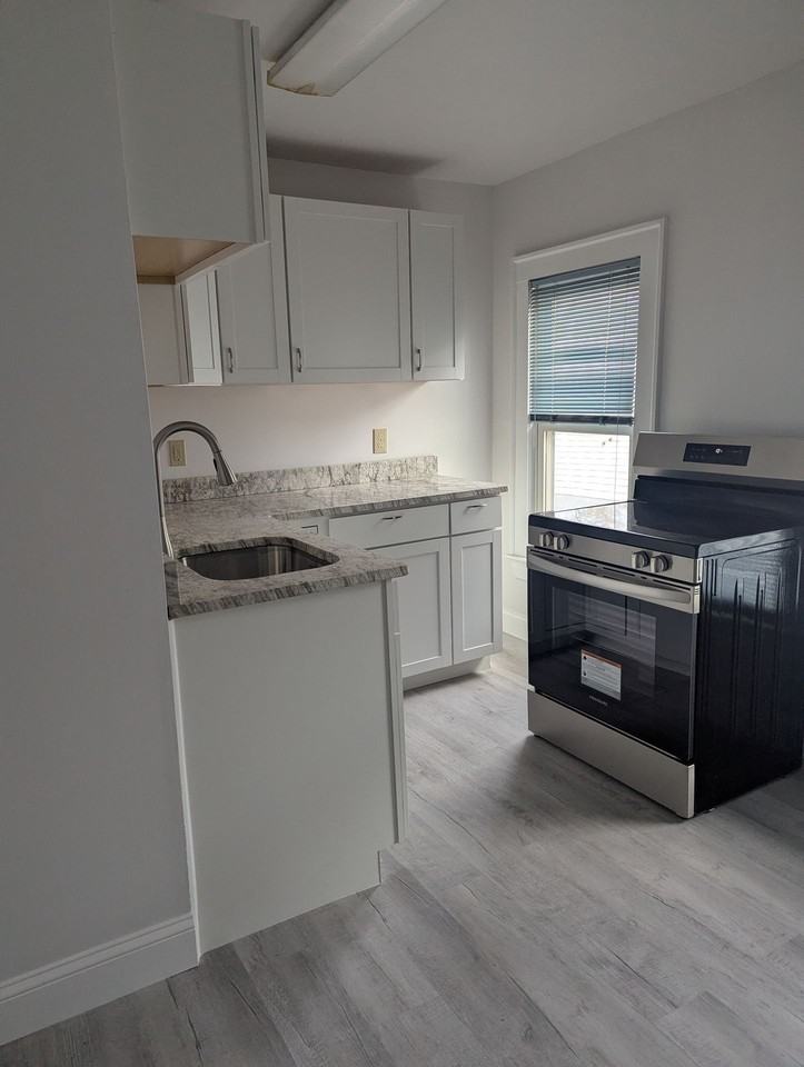 53 Granite St - Photo 4 of 7