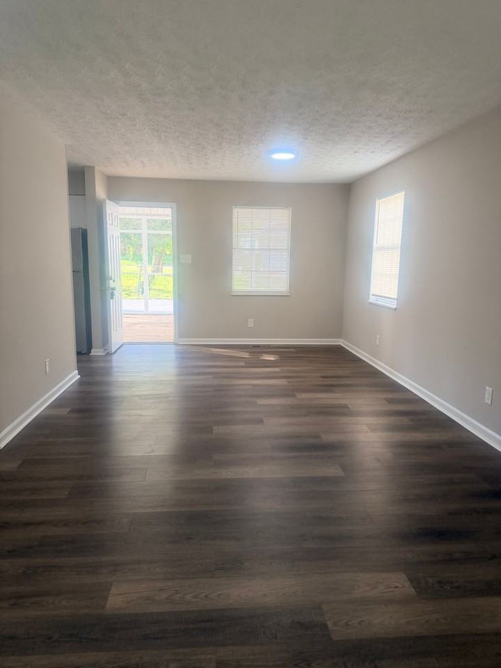 2511 Cedar Ln - Photo 2 of 30