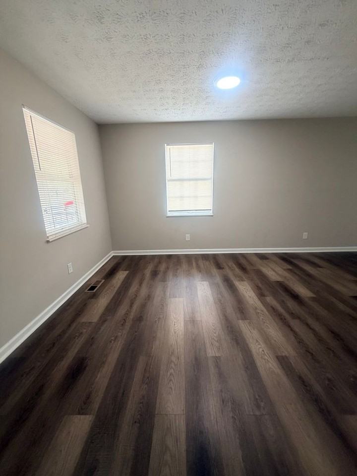 2511 Cedar Ln - Photo 4 of 30