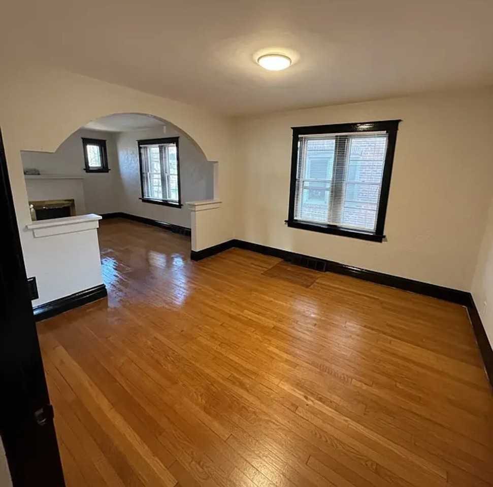 5448 Lisette Ave - Photo 6 of 16