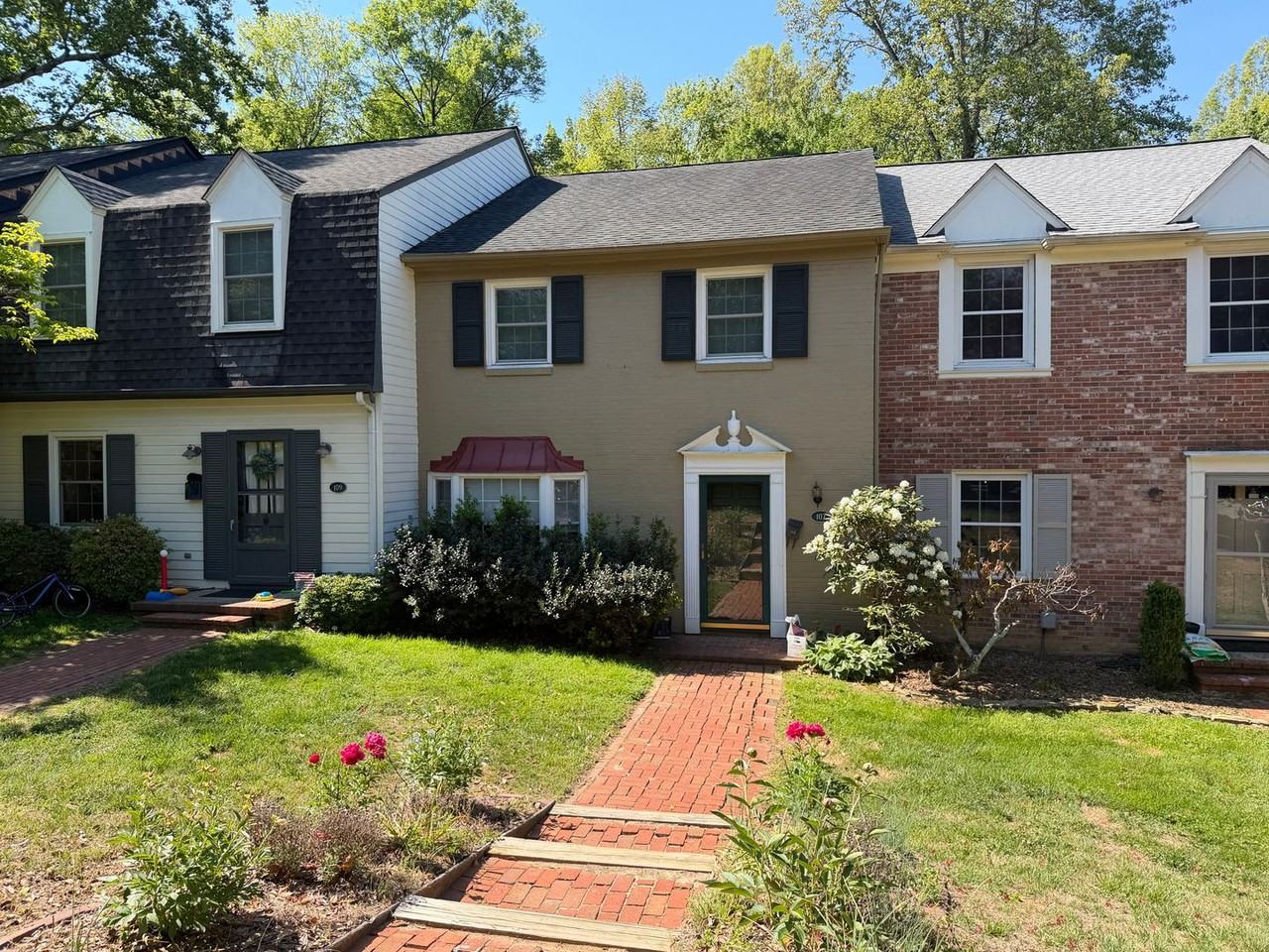 107 Georgetown Grn - Photo 2 of 41