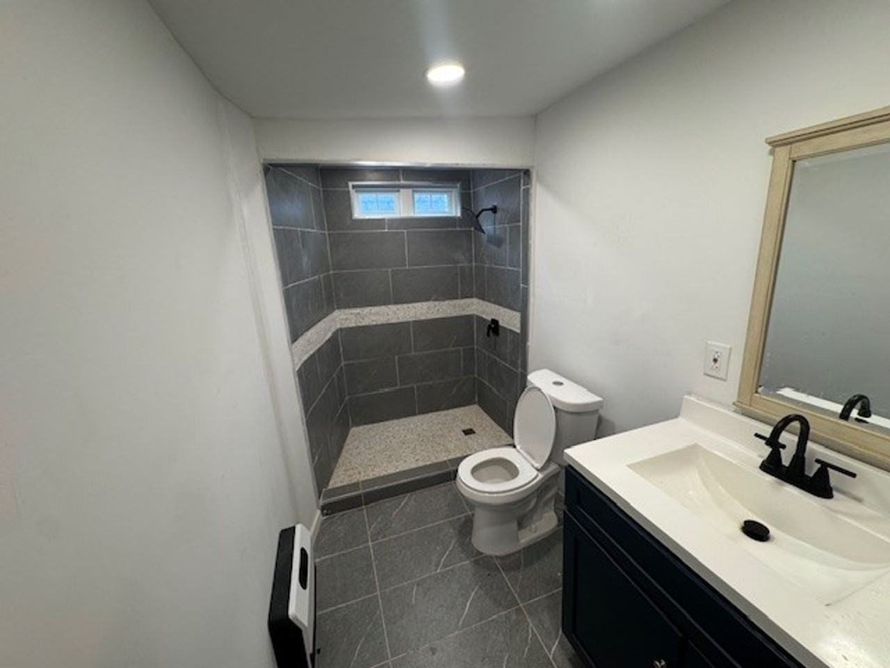 201 Market St - Photo 7 of 11