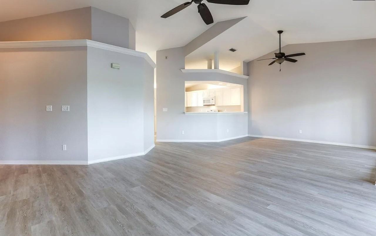13093 Castle Harbour Dr #10 - Photo 3 of 22