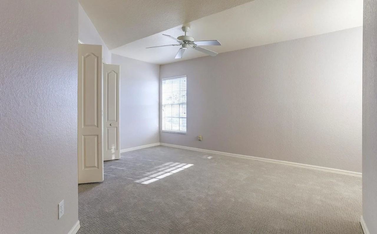 13093 Castle Harbour Dr #10 - Photo 7 of 22