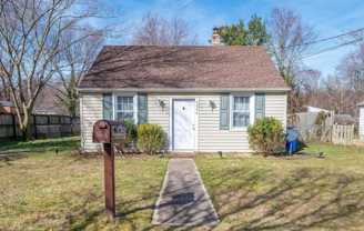 9804 47th Ave - Photo 1 of 1