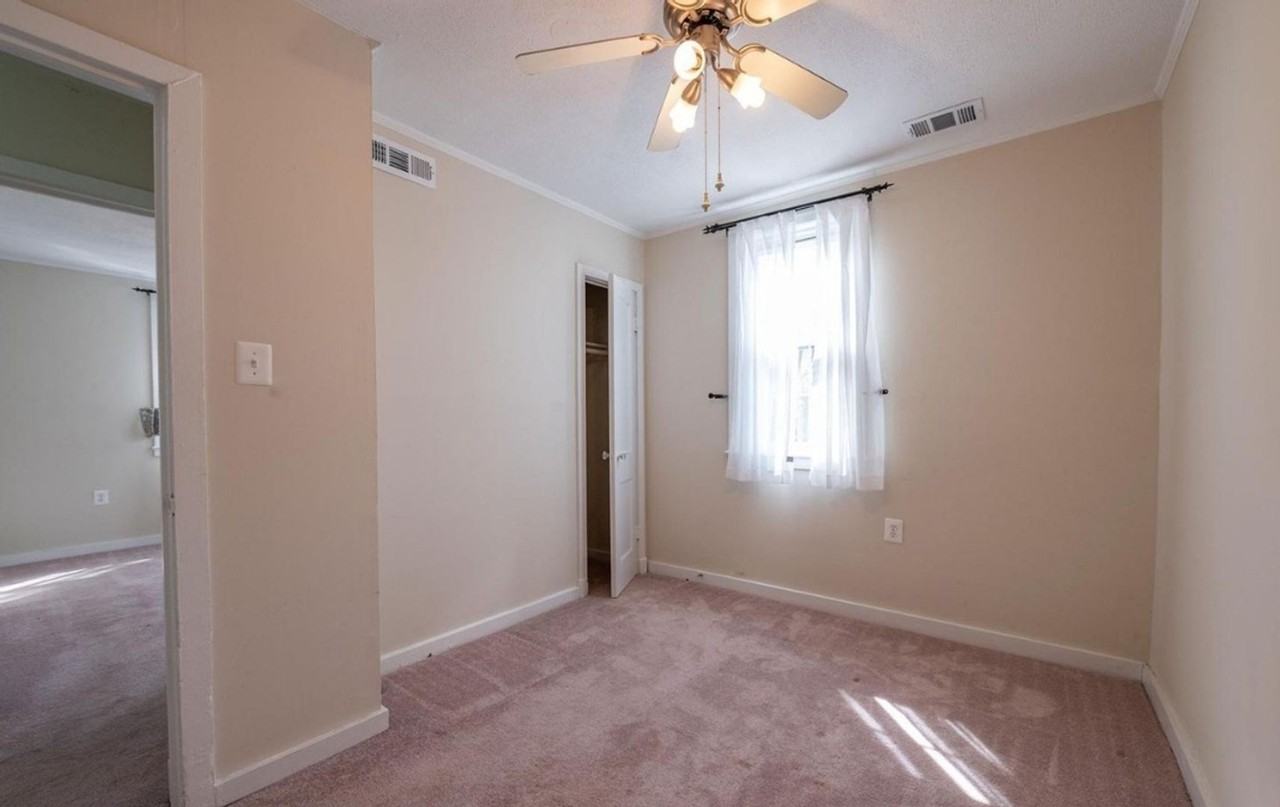 9804 47th Ave - Photo 7 of 14
