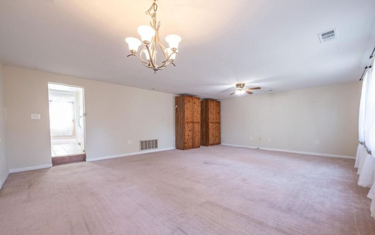 9804 47th Ave - Photo 5 of 14