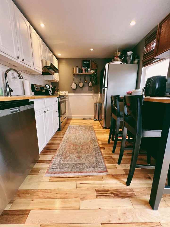 129 Emily St - Photo 4 of 14