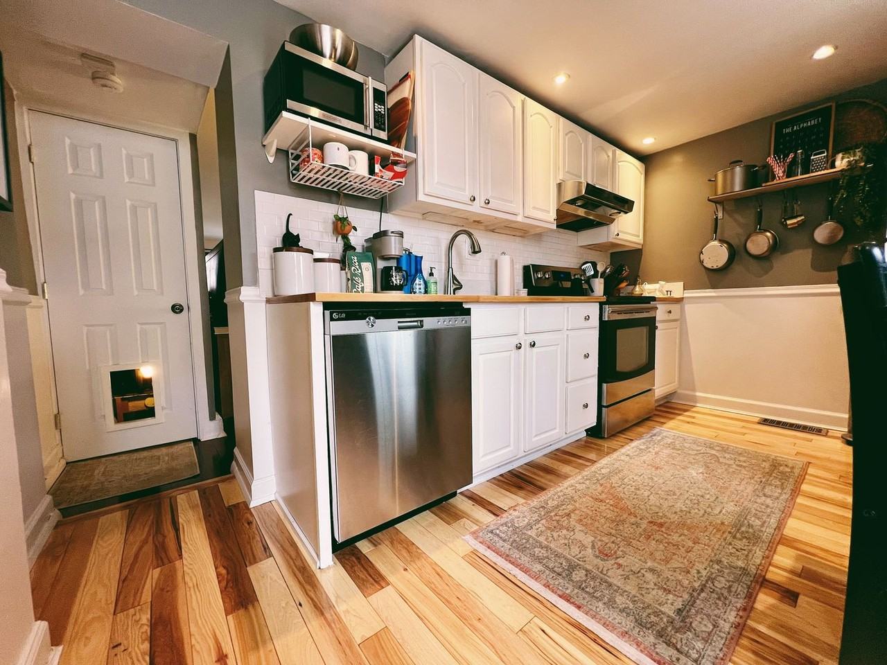 129 Emily St - Photo 5 of 14