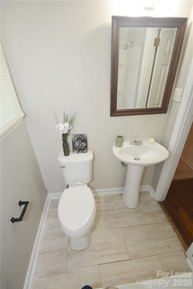2143 Finchley Dr - Photo 6 of 10