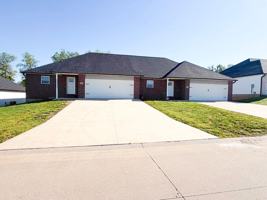 featured image of 424 E Deerwood Dr