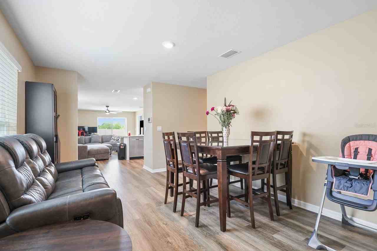 5029 Rocky Coast Pl - Photo 4 of 15