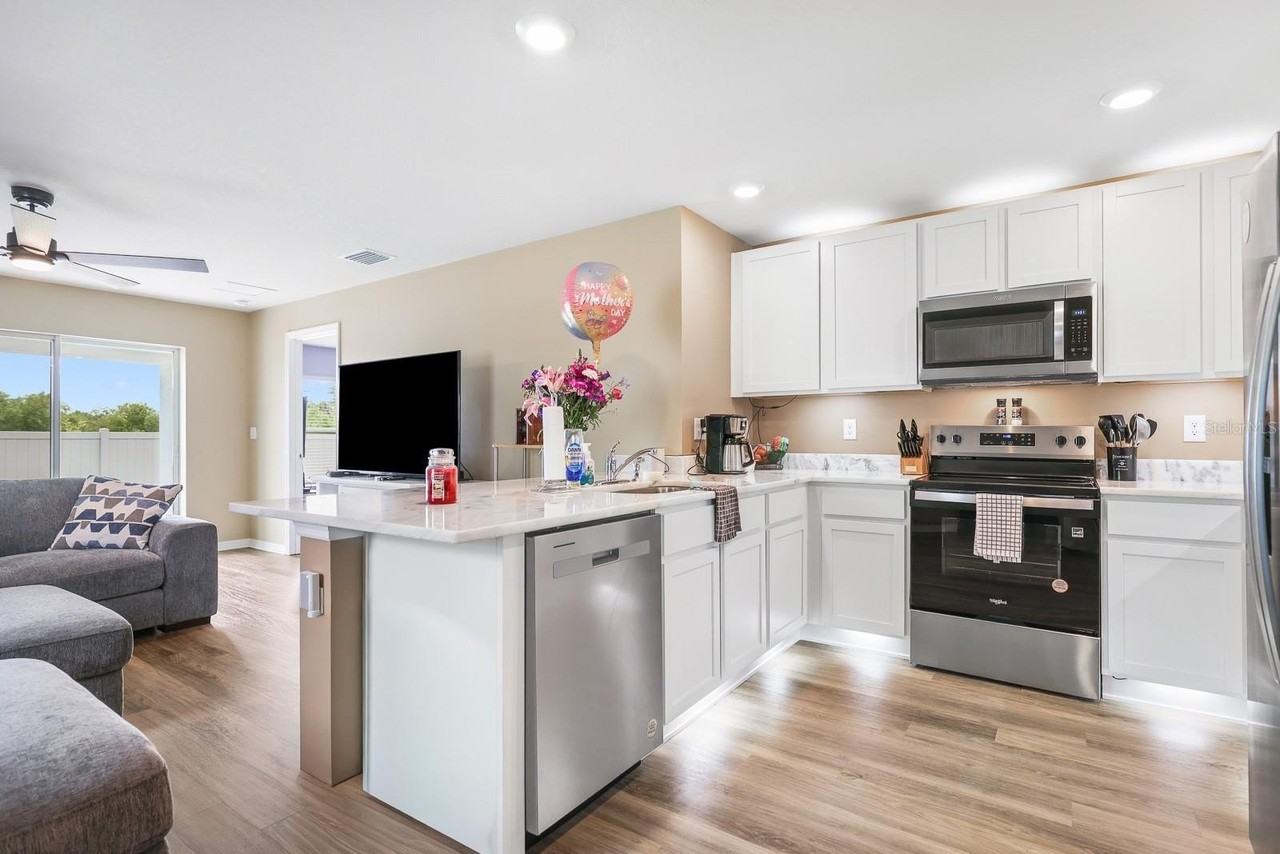 5029 Rocky Coast Pl - Photo 5 of 15