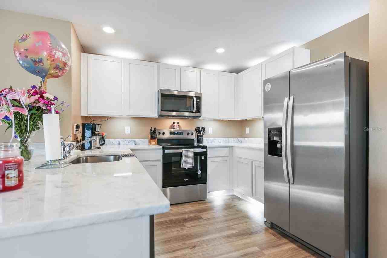 5029 Rocky Coast Pl - Photo 6 of 15