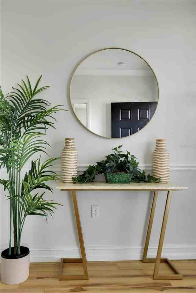 2810 N 16th St - Photo 5 of 29