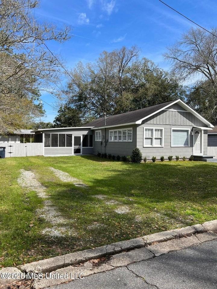 1509 Bowen Ave - Photo 2 of 9