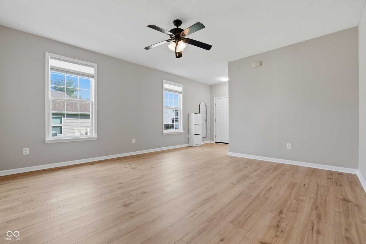3835 Dusty Sands Rd - Photo 5 of 23