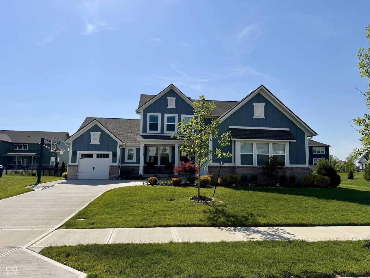 14202 Helen Dr - Photo 4 of 32