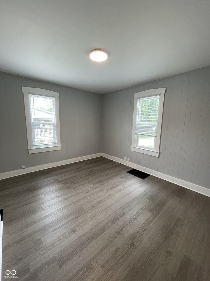133 W Hendricks St #2 - Photo 2 of 18