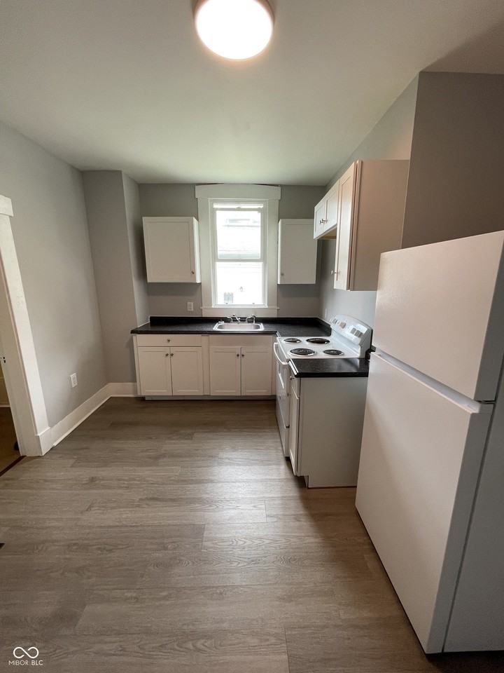133 W Hendricks St #2 - Photo 4 of 18