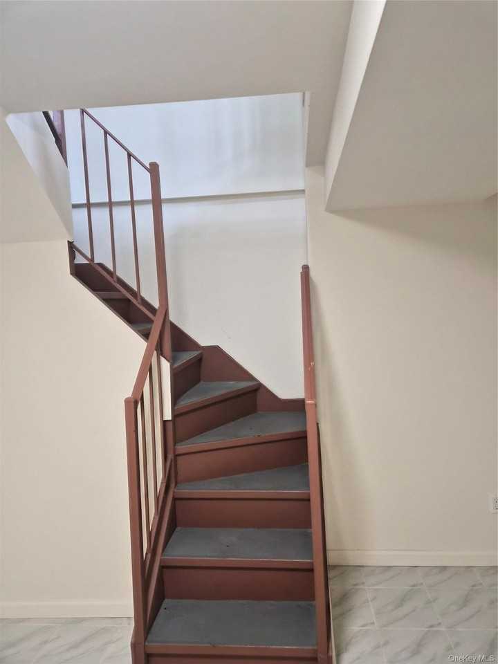 22003 64th Ave - Photo 6 of 10