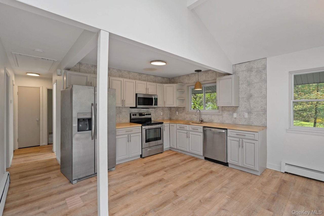 2 Mountain Valley Rd #2 - Photo 5 of 18