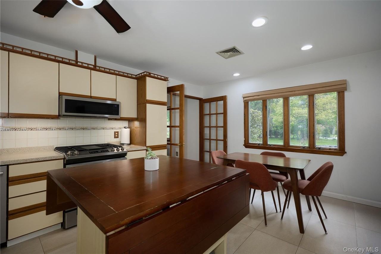 34 Maple Brook Rd - Photo 7 of 25