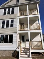 featured image of 4 Glade St #3