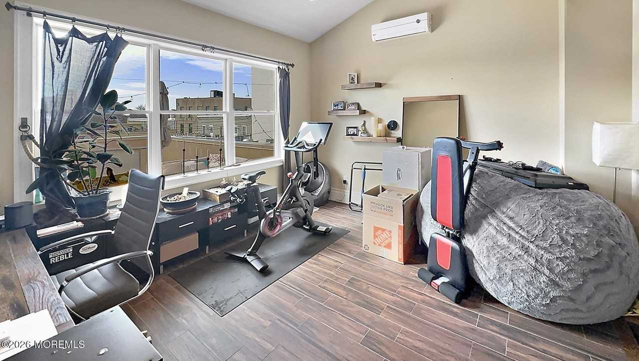 18 Broad St #3 - Photo 5 of 18