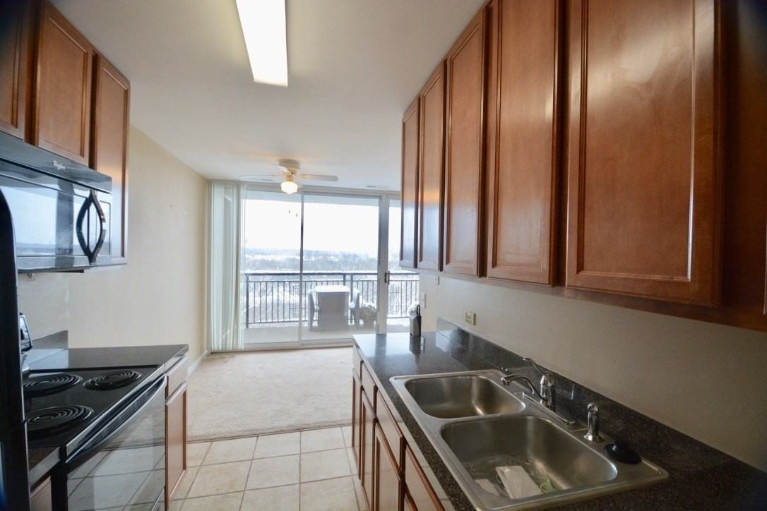 6020 Oakwood Dr #4H - Photo 5 of 5