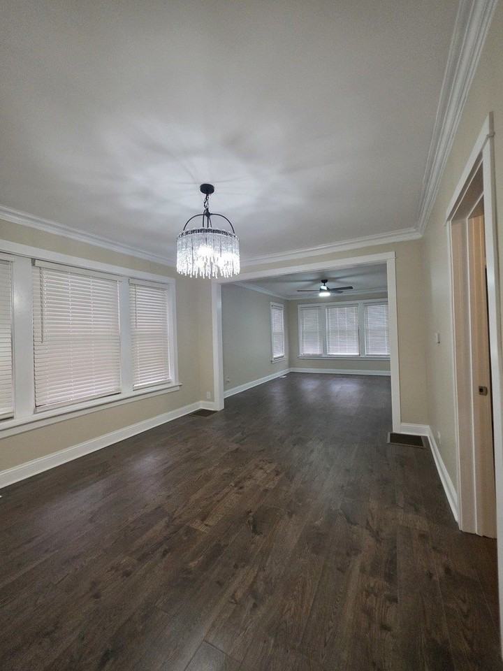 12019 S Perry Ave - Photo 3 of 15