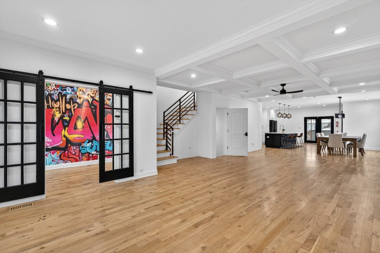 2514 Harvey Ave - Photo 3 of 39
