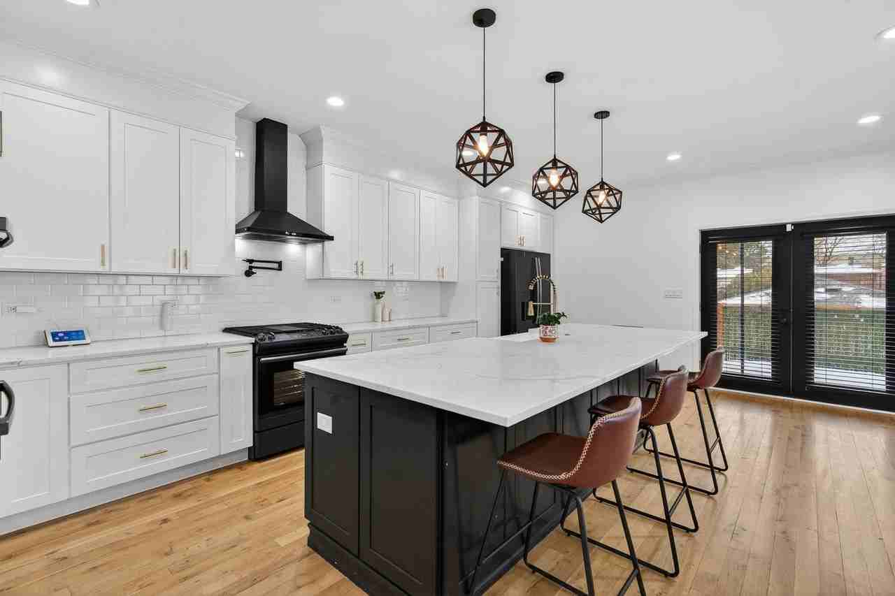 2514 Harvey Ave - Photo 6 of 39