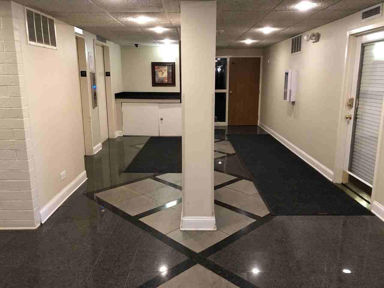 1800 Huntington Blvd #206 - Photo 5 of 19