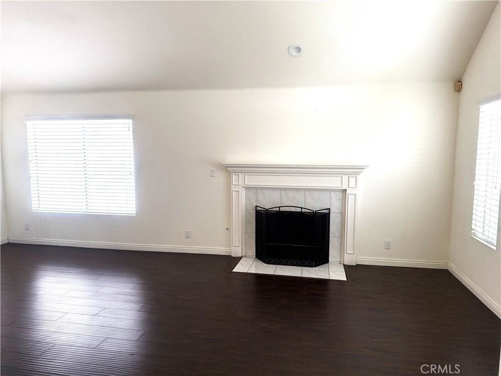 10817 Freer St - Photo 2 of 16