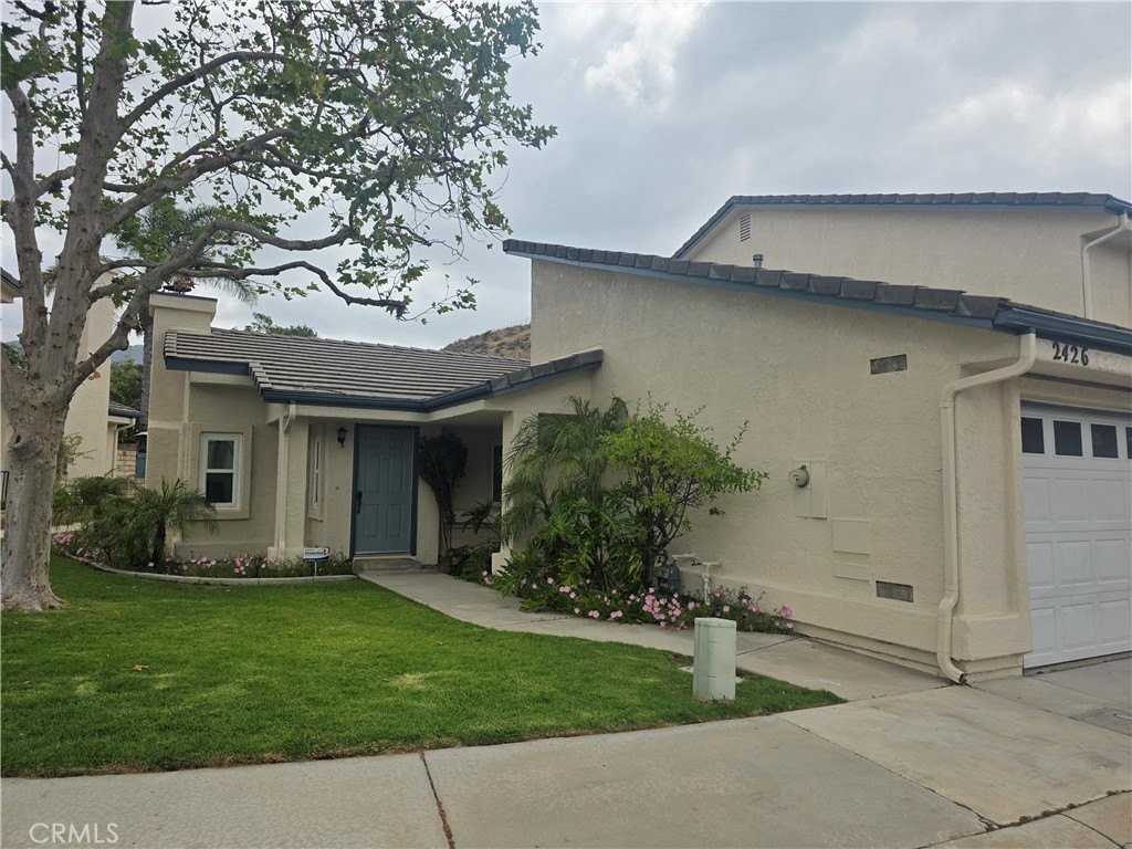 2426 Manet Ln - Photo 2 of 25