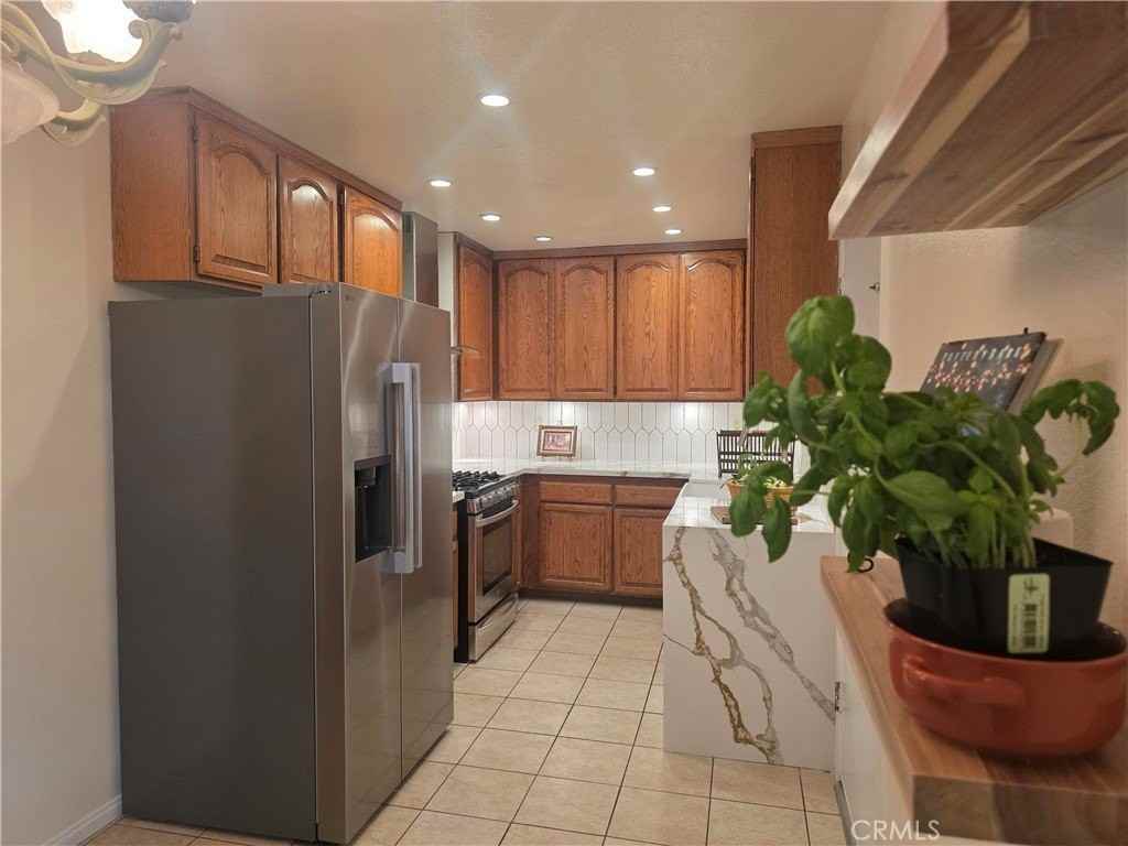 2426 Manet Ln - Photo 4 of 25