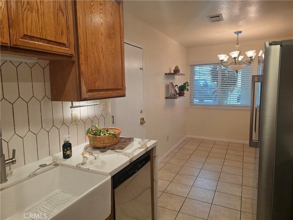 2426 Manet Ln - Photo 7 of 25