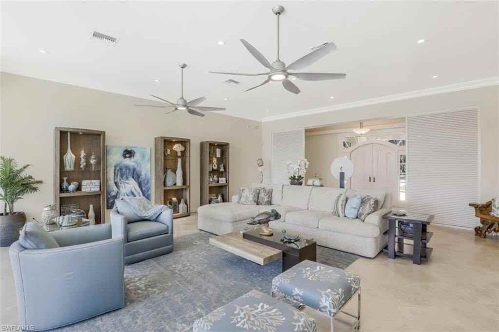 655 Galleon Dr - Photo 3 of 49