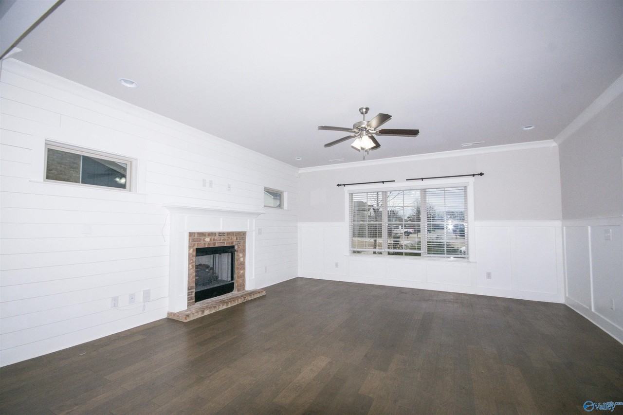28 Silky Oak Cir Sw - Photo 3 of 42