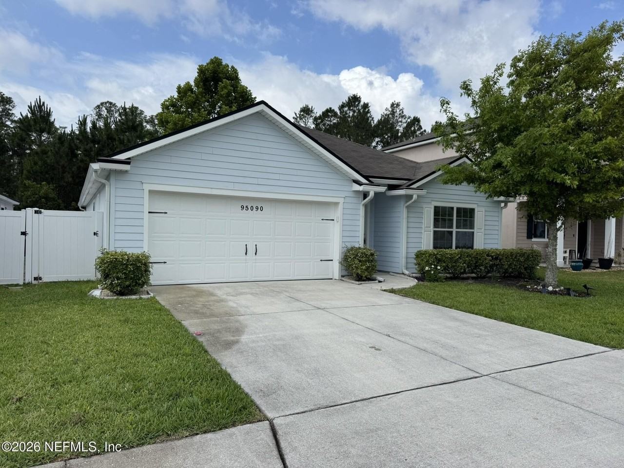95090 Timberlake Dr - Photo 2 of 50