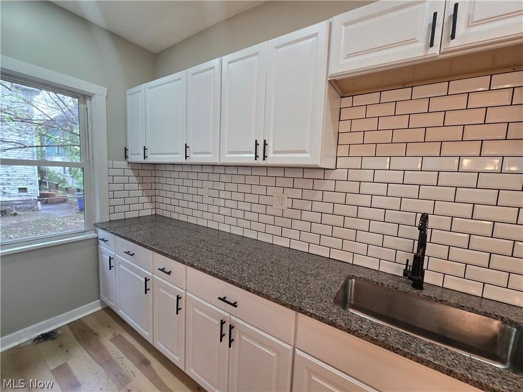 9807 Parkgate Ave - Photo 4 of 8