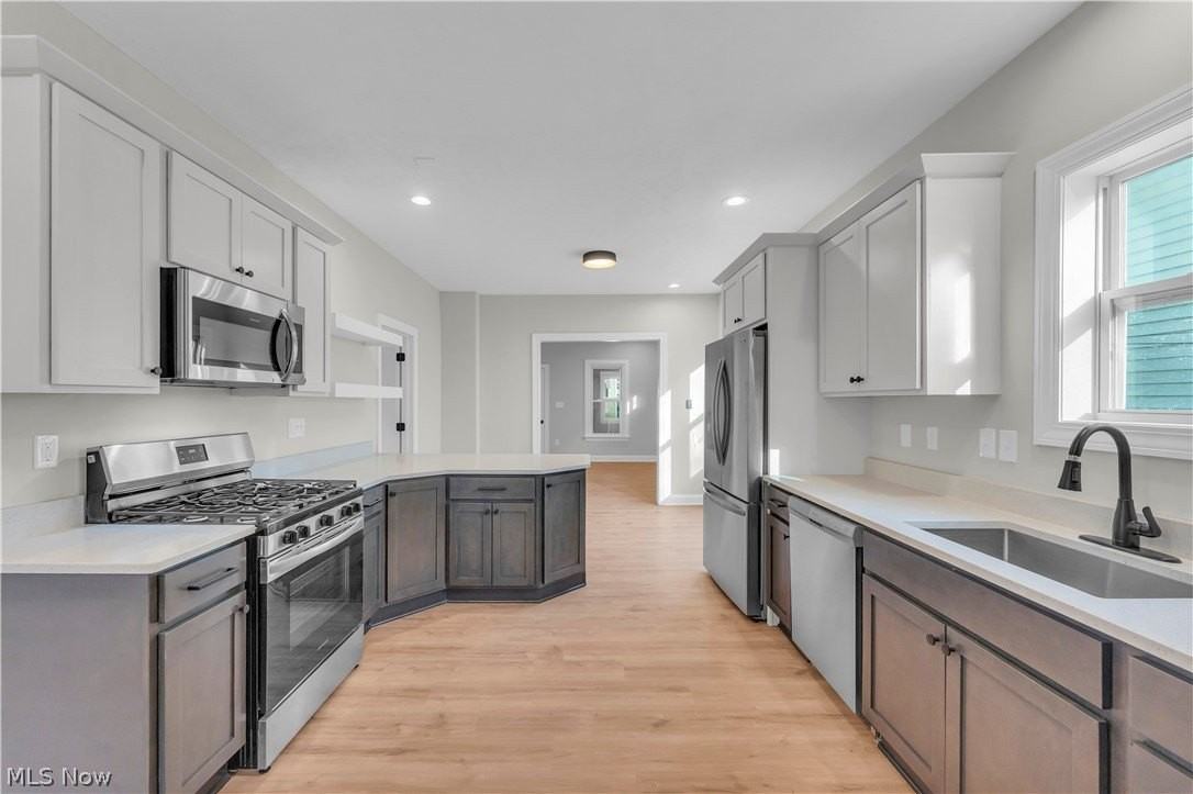 1330 W 67th St - Photo 2 of 21