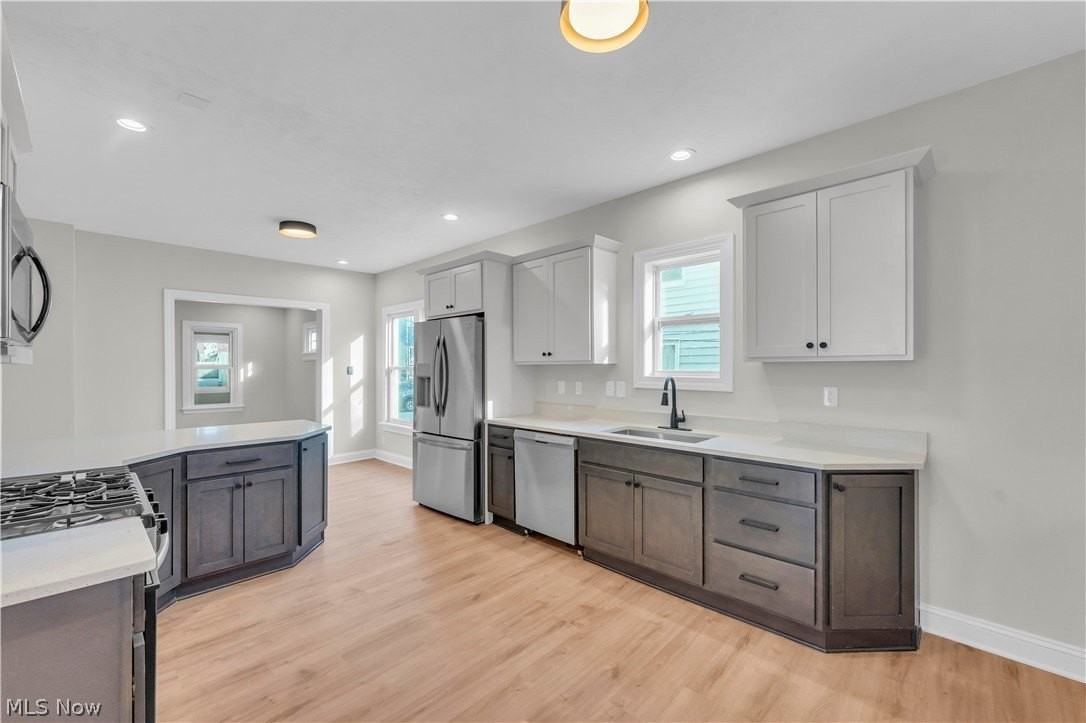 1330 W 67th St - Photo 6 of 21