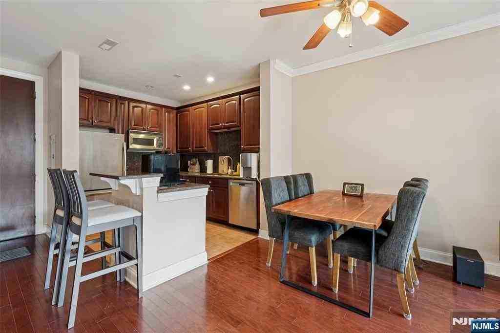 22 Ave At Port Imperial 413 - Photo 6 of 19