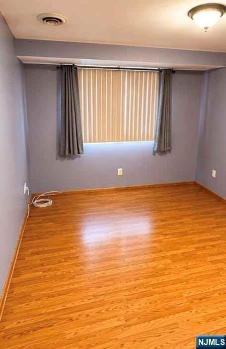 135 Westminster Pl - Photo 3 of 6