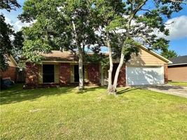 featured image of 310 Foxcroft Dr