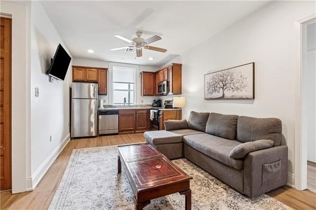 3918 Baronne St #204 - Photo 2 of 14
