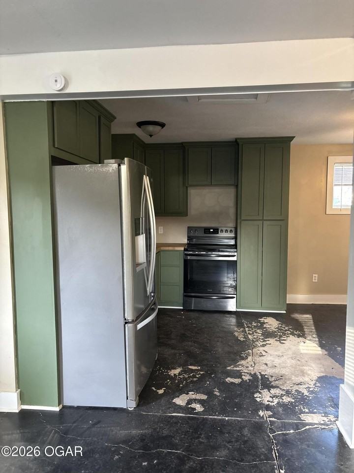 515 Ellis St #B - Photo 2 of 8
