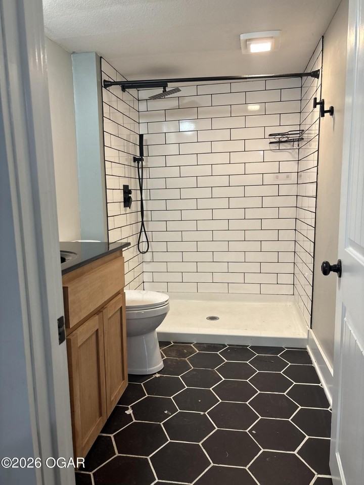 515 Ellis St #B - Photo 7 of 8